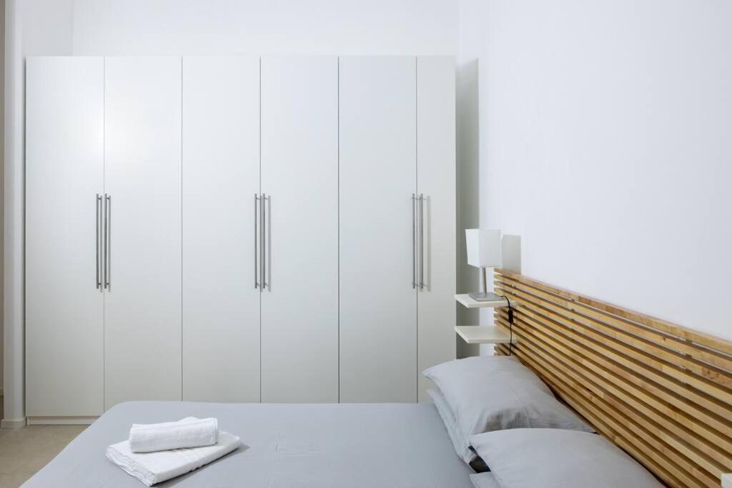 Apartment Isaia - 10 Minutes From Piazza Maggiore Bologna Kültér fotó